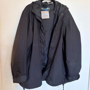 GORE-TEX Men's Black Raincoat